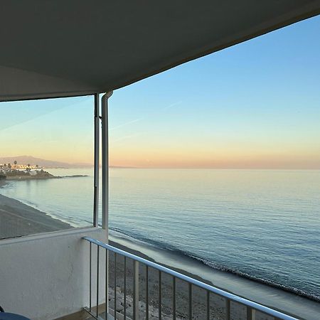 Beachfront, Top Floor Corner 2-Bed, Estepona Paseo Apartment Exterior photo