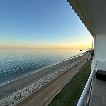Beachfront, Top Floor Corner 2-Bed, Estepona Paseo Apartment Exterior photo